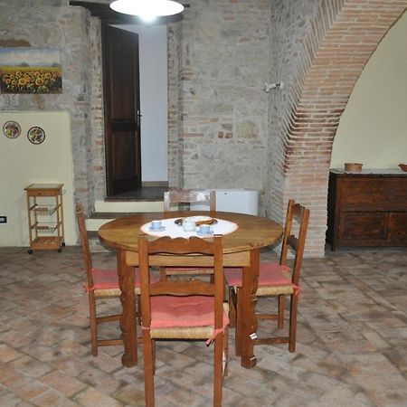Farm Stay Il Carro Del Colle Collevalenza Buitenkant foto