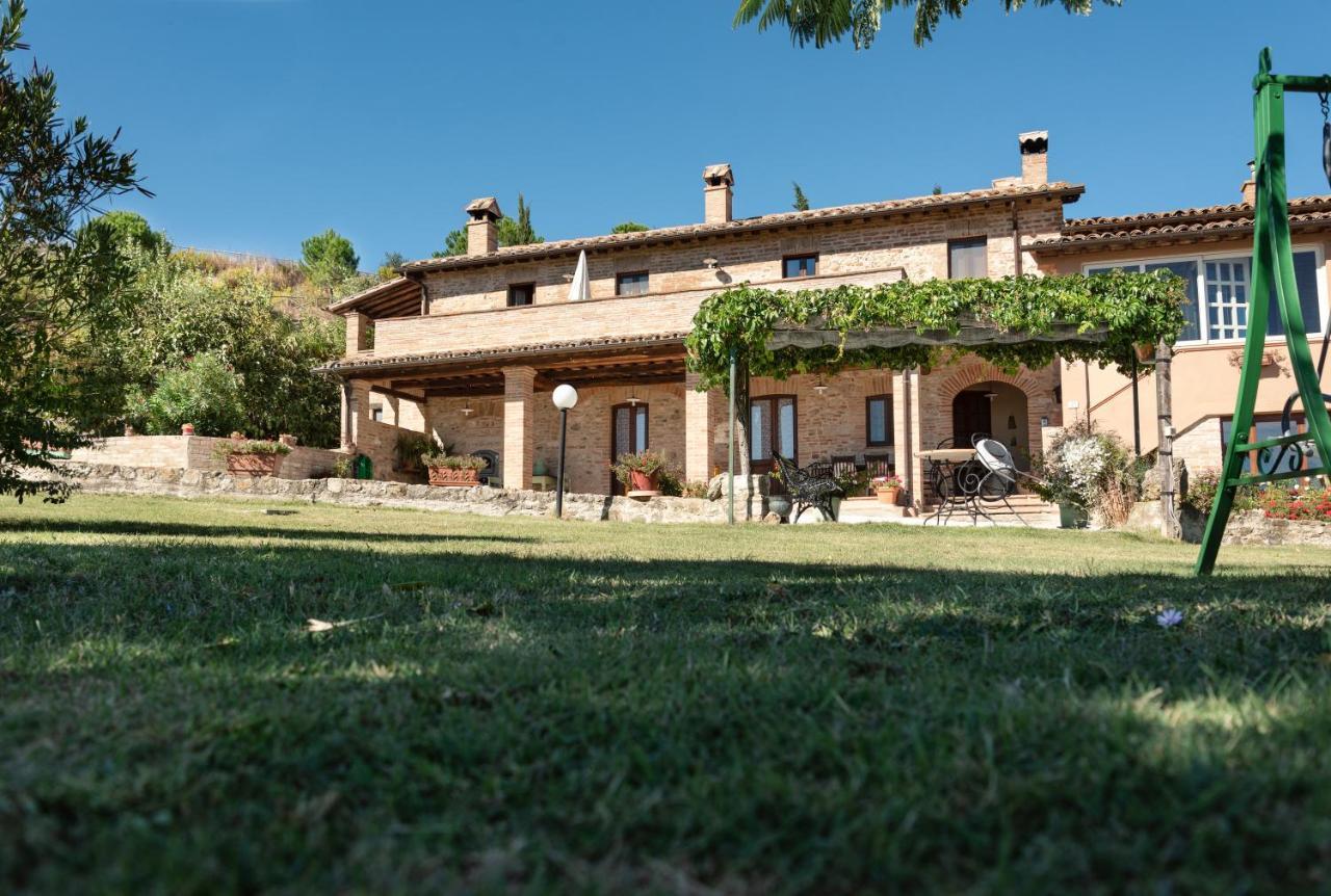 Farm Stay Il Carro Del Colle Collevalenza Buitenkant foto