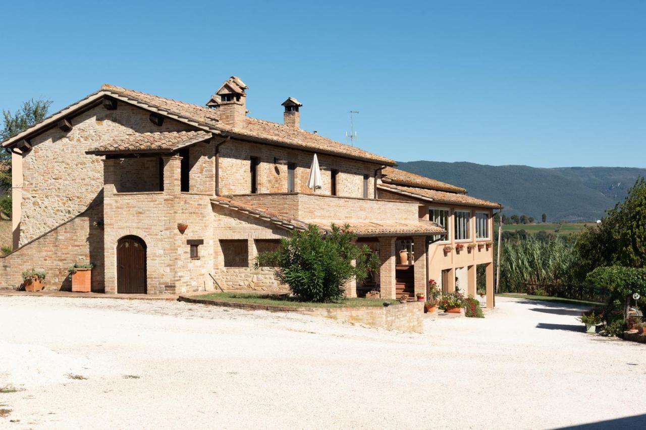 Farm Stay Il Carro Del Colle Collevalenza Buitenkant foto